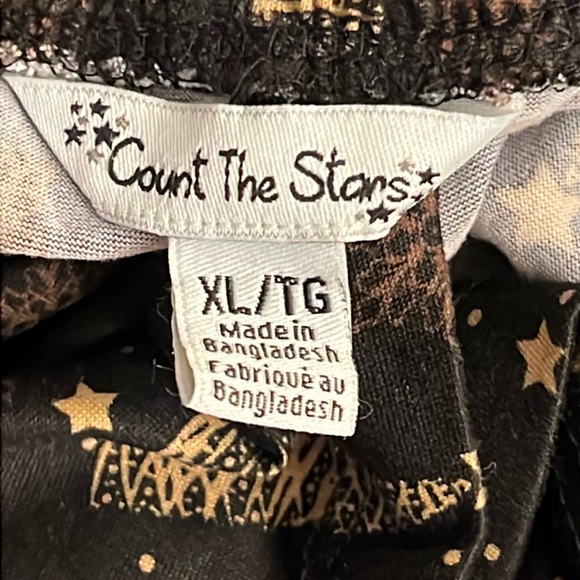 PJ’s * Trees and Stars * 2pc Pajama Top & Shorts Set * size XL * Black & Gold * - Picture 7 of 11